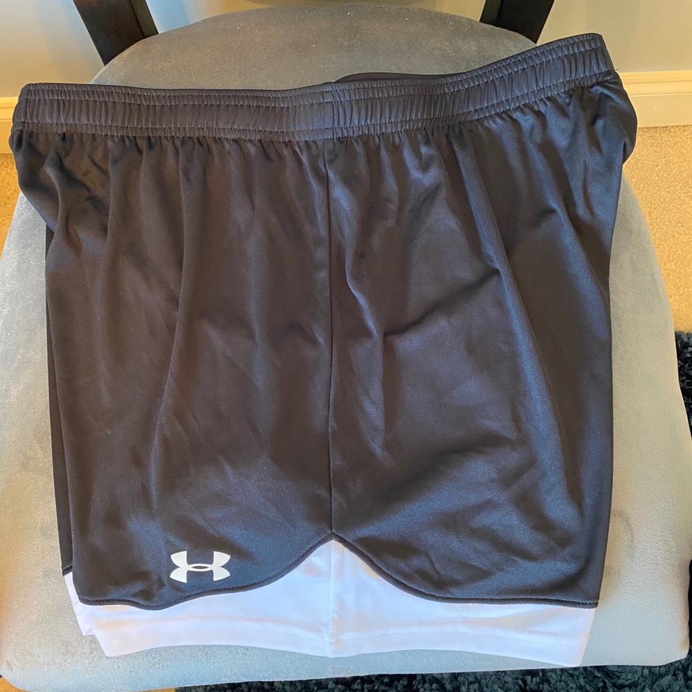 Women’s Under Armour Maquina Shorts